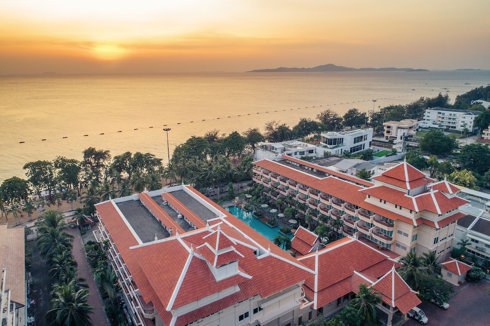 Avalon Beach Resort 47/74
