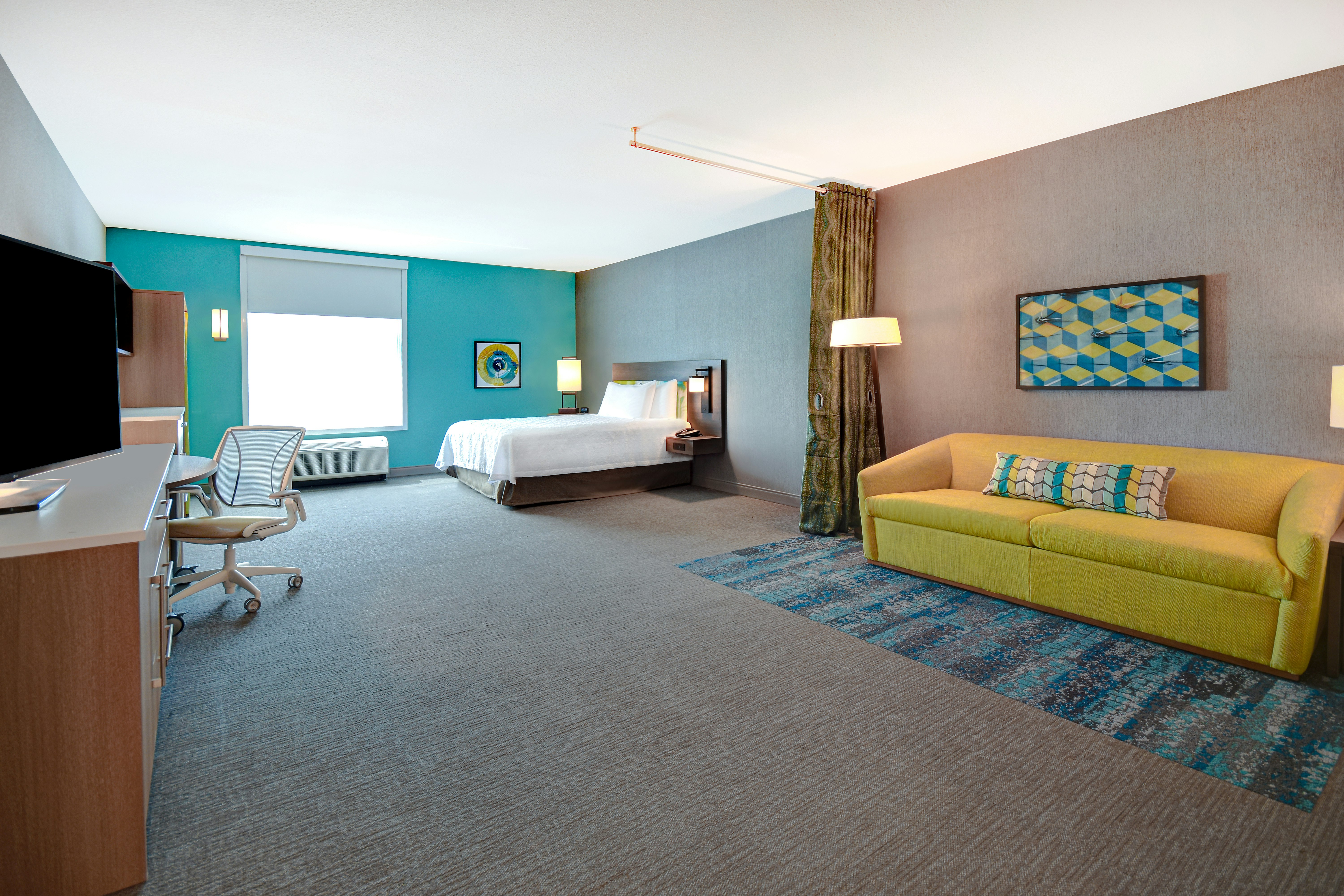 STUDIO, QUEEN BED, ACCESSIBLE