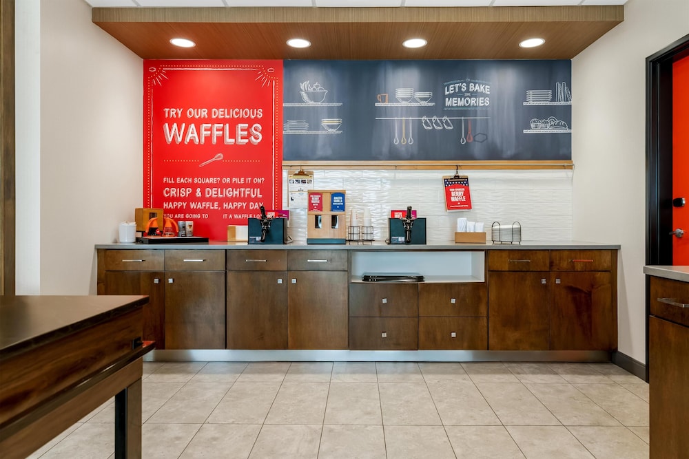 Hampton Inn Suites Pekin Peoria Area Il 6/56