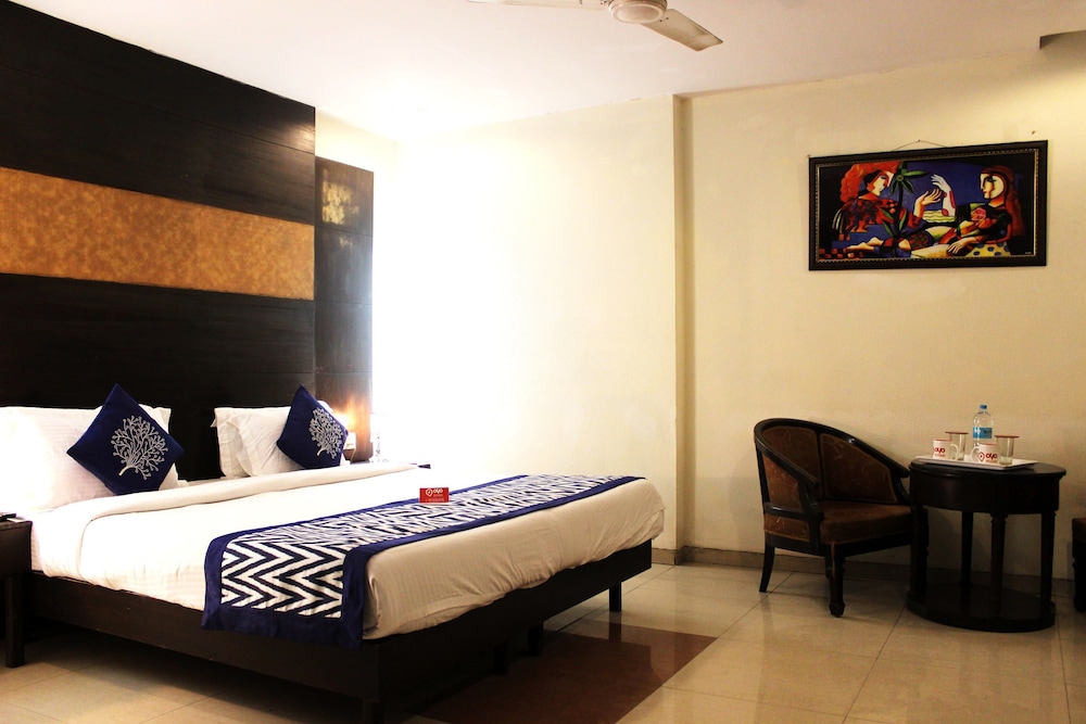 HOTEL GRAND PEEPAL 6/20