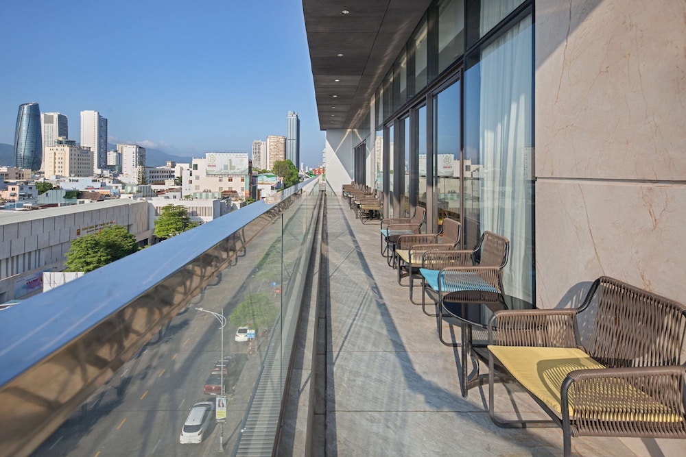 G8 Luxury Hotel and Spa Da Nang 46/66
