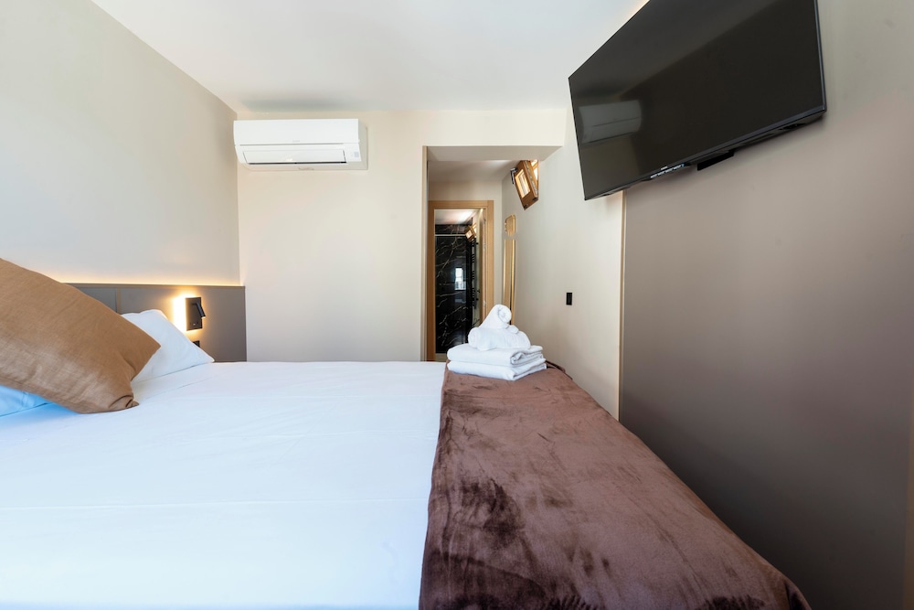 Hotel boutique Negresco Plaza Mayor 12/21