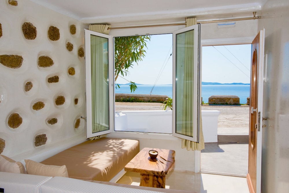 Villa Elina Suites And More 18/46