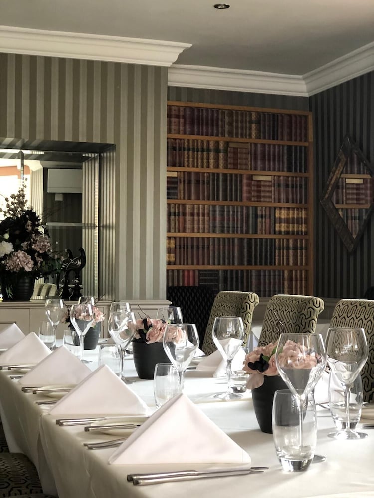 Le Bouchon Brasserie & Hotel 34/46