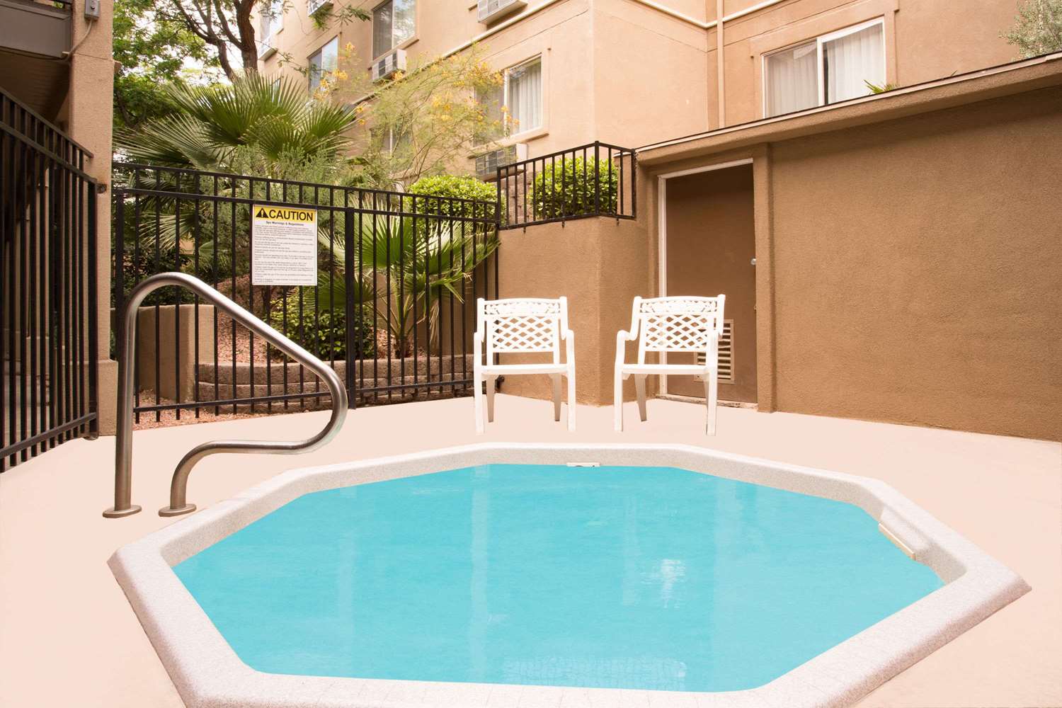 Days Inn By Wyndham St. George 14/22
