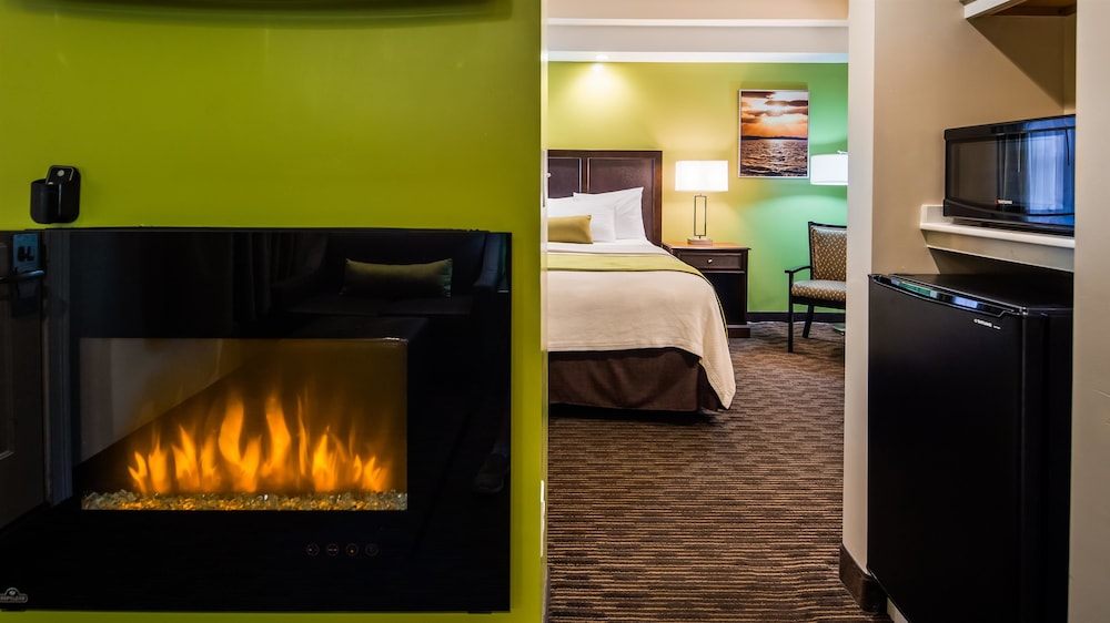 Best Western Plus Cold Spring 20/46