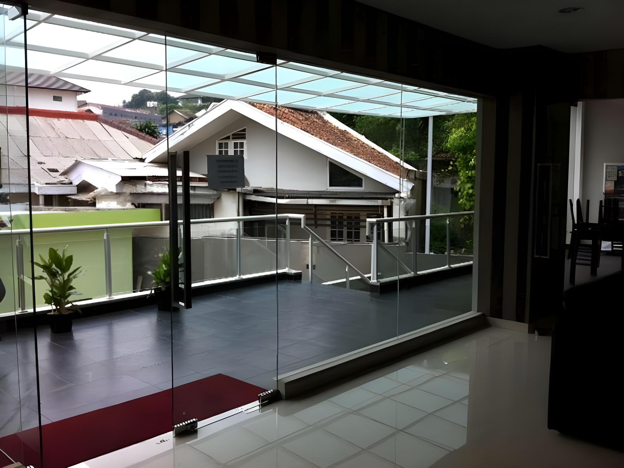 Reddoorz @ Ciumbeleuit 2/36