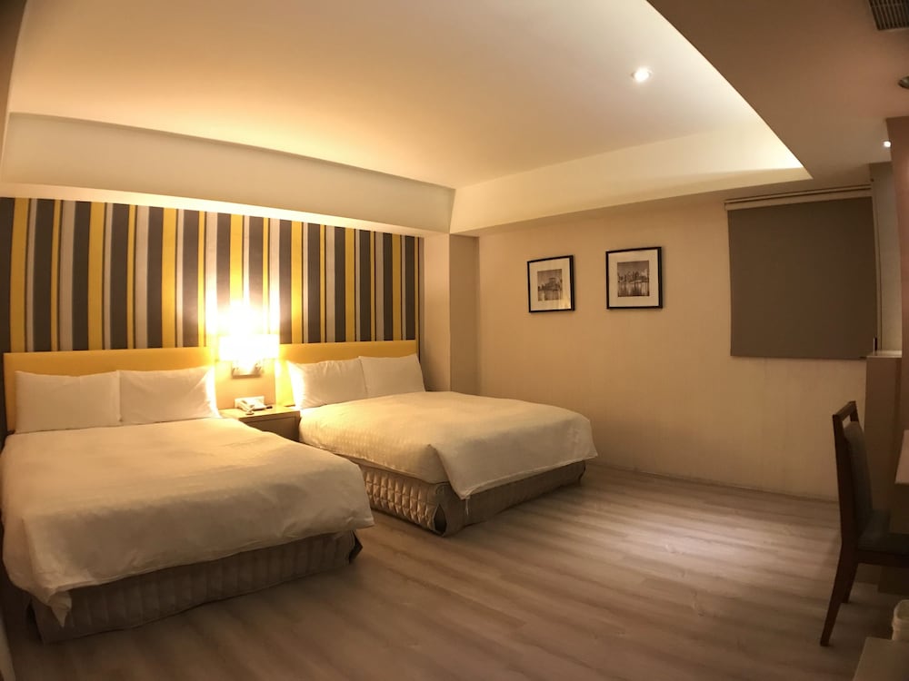 Paris Business Hotel 20/60