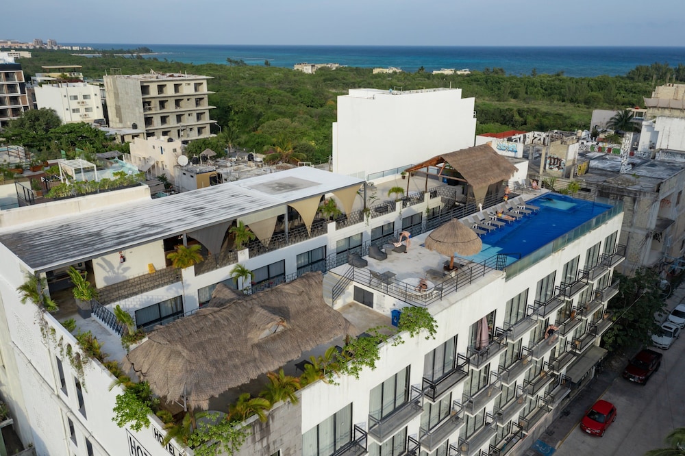 Sunday Hotel 52 at Playa del Carmen in PLAYA DEL CARMEN