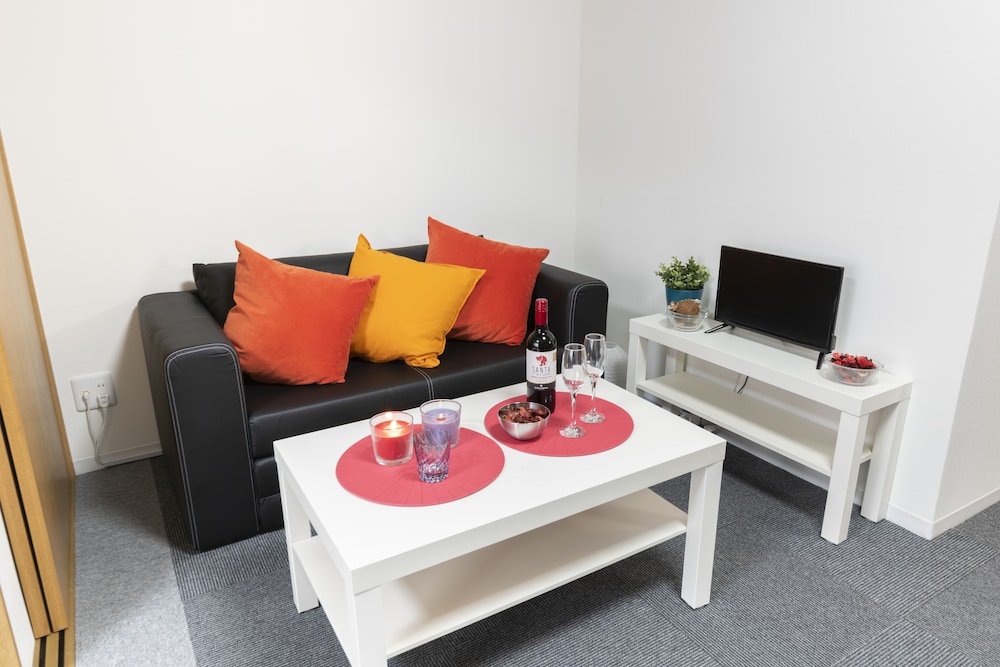 Grande Famille Shimanouchi Dotombori Condo 39/50
