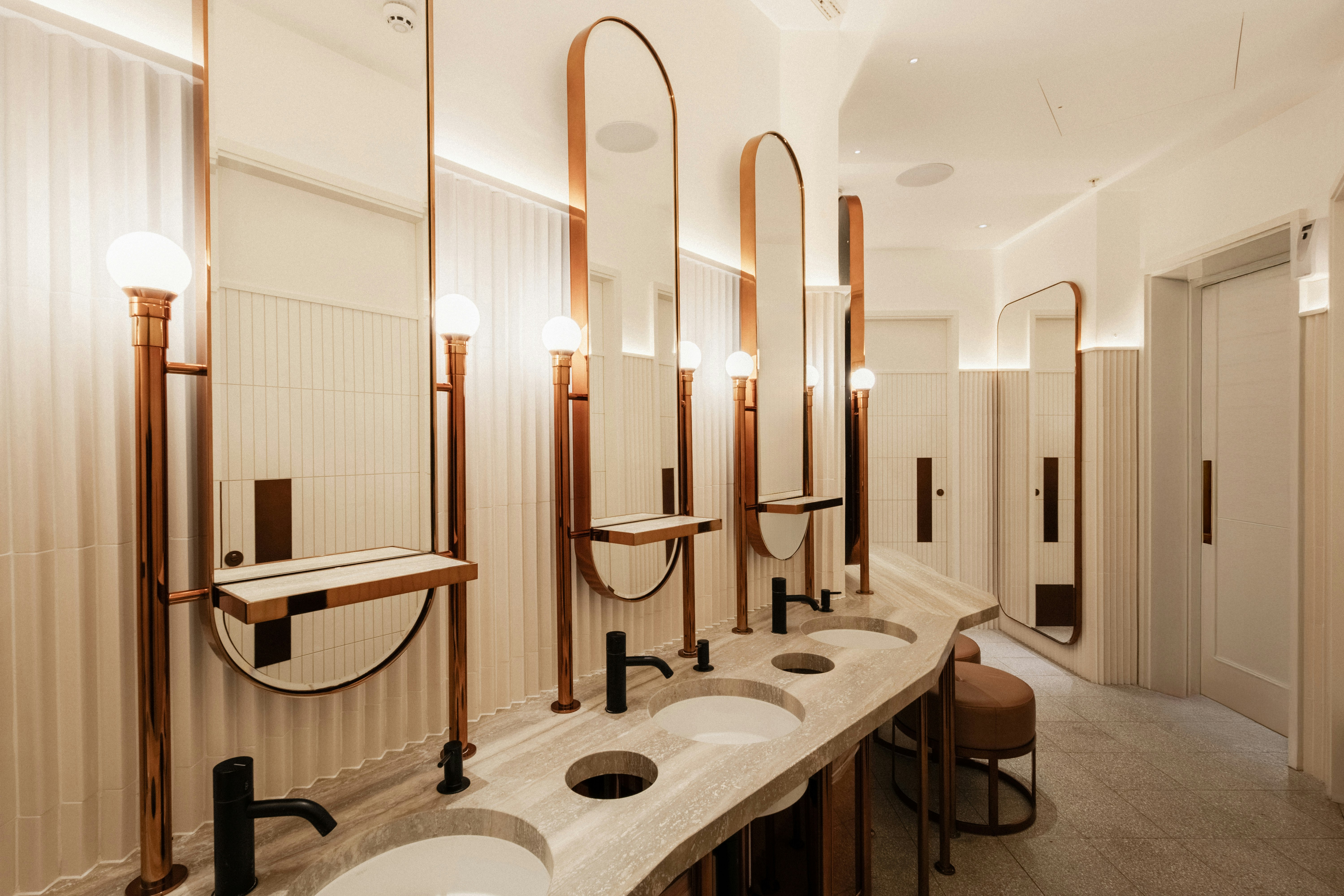 Hart Shoreditch Hotel London Curio Collection by Hilton 53/54