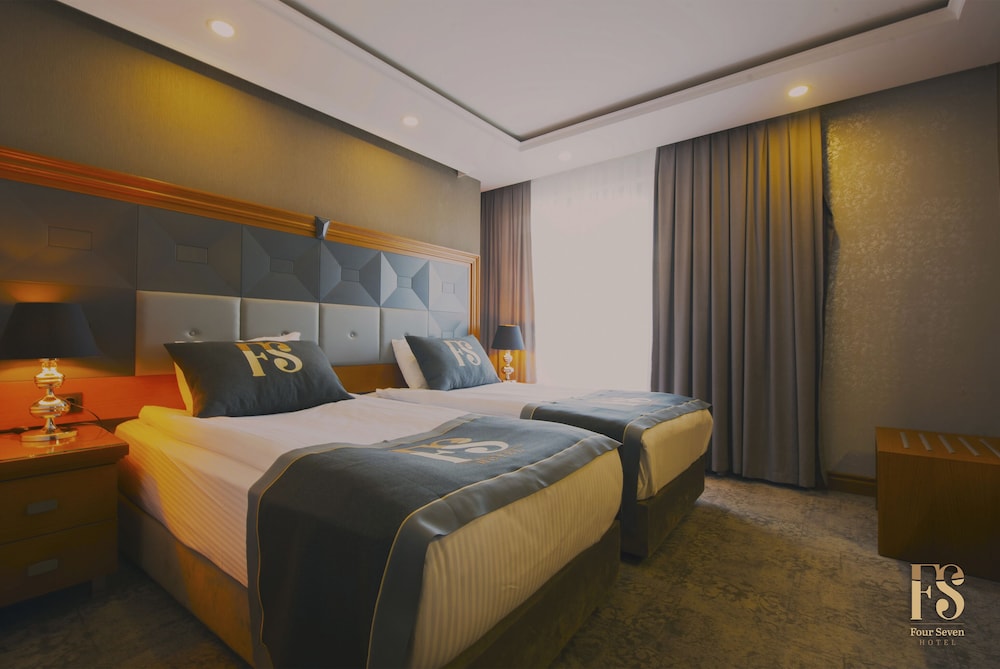 Four Seven Hotel 10/36