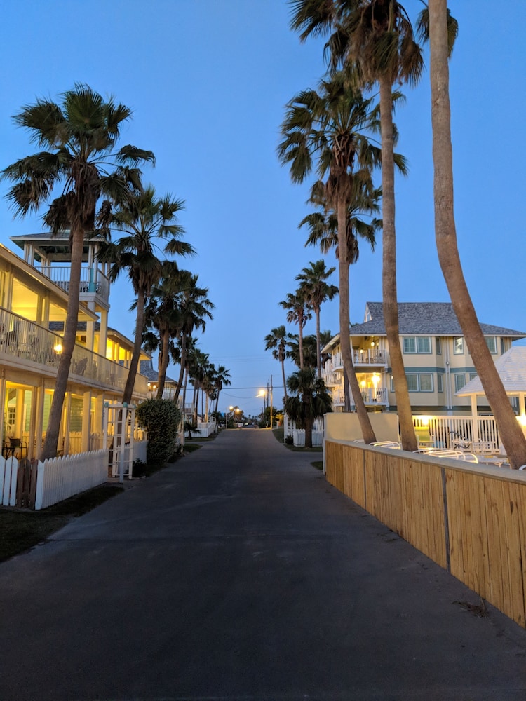 Seashell Village Resort 63/70