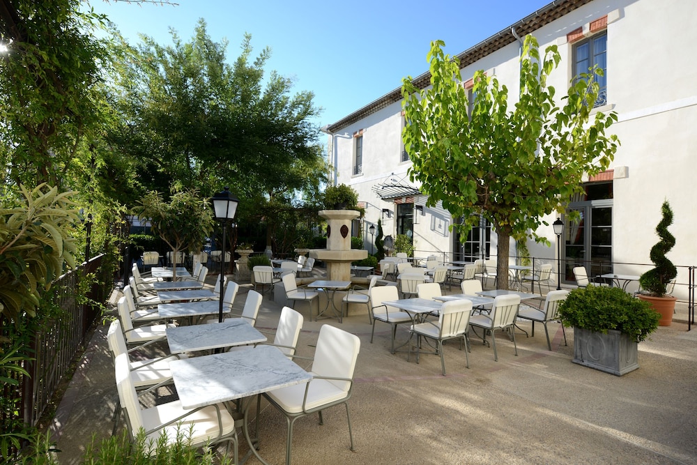 Grand Hotel Henri 37/43