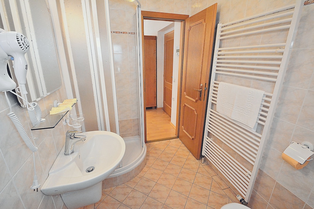 Hotel Bedriska Wellness Resort And Spa 48/80
