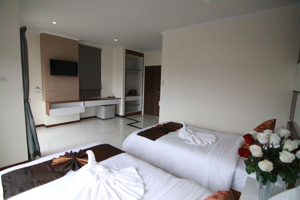 Ttt Hotel 21/48