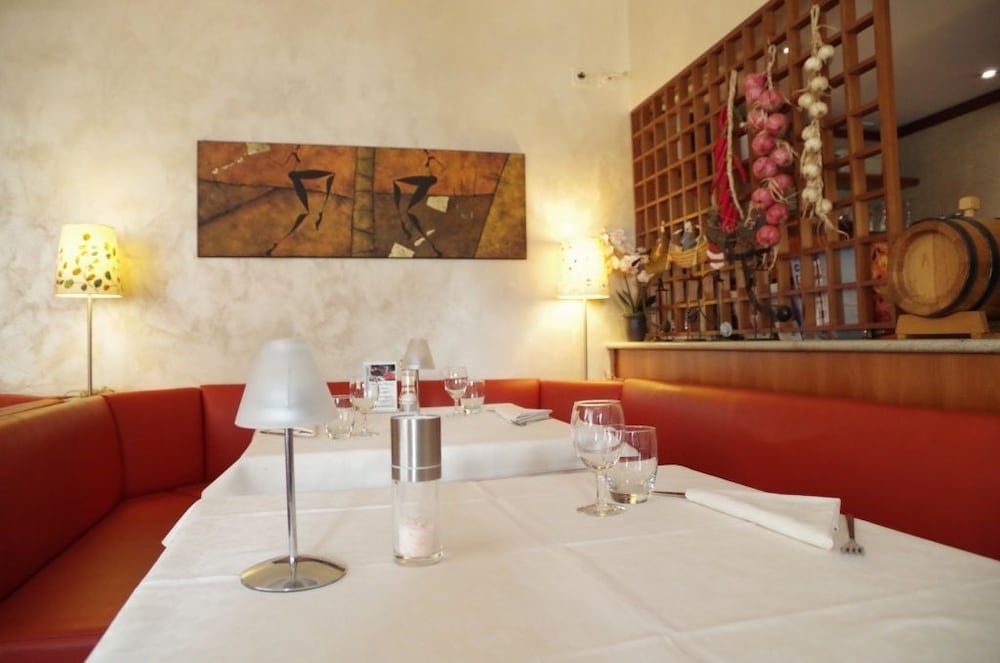 Hotel Ristorante Bahnhof Haus 42/50