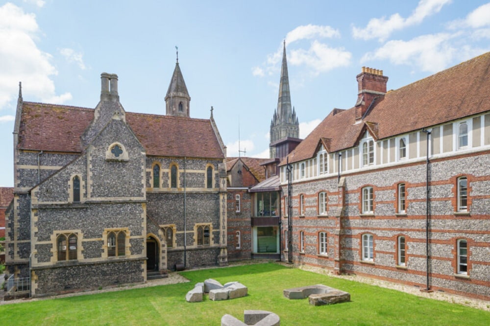 Sarum College 34/39