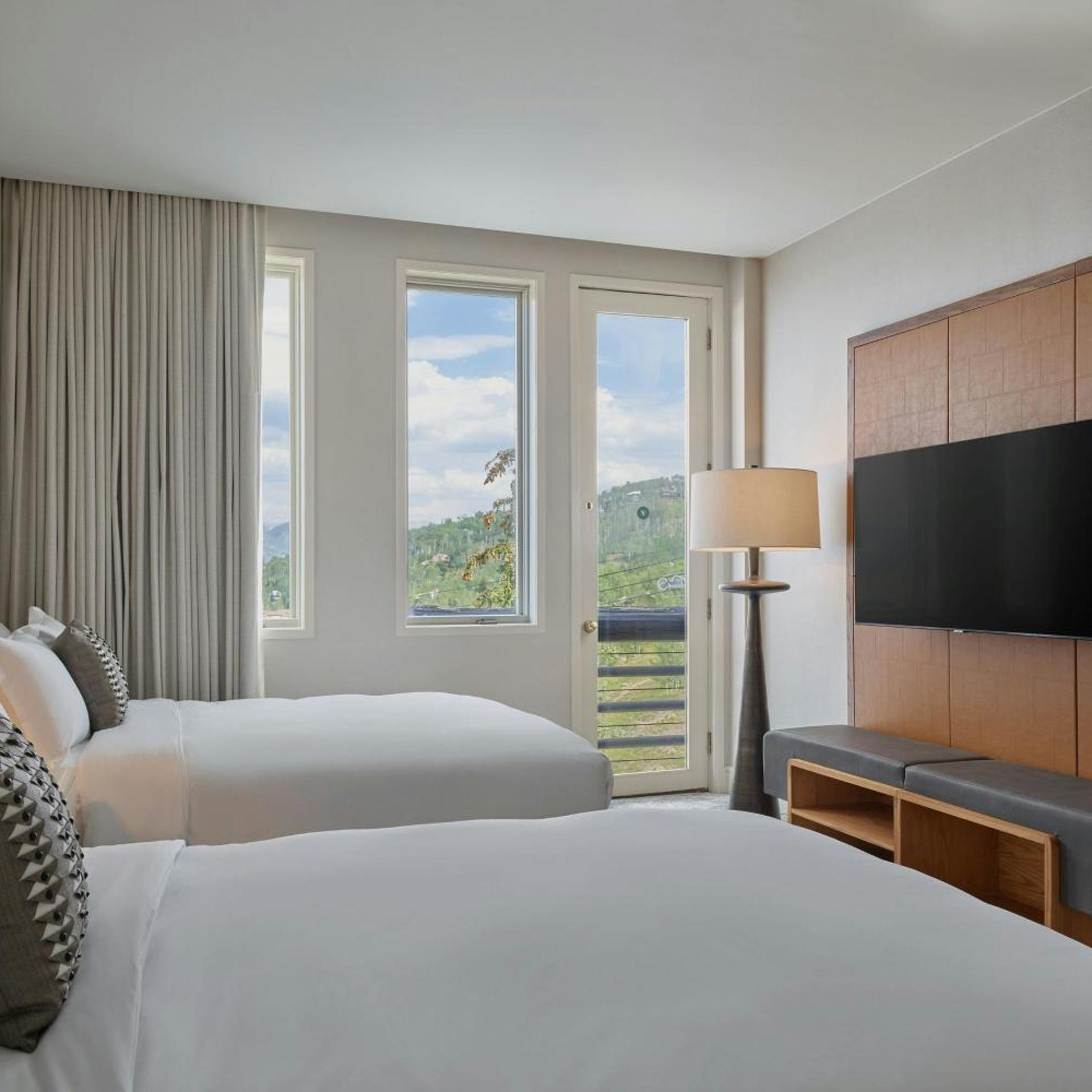 Room, 2 Queen Beds, Resort View