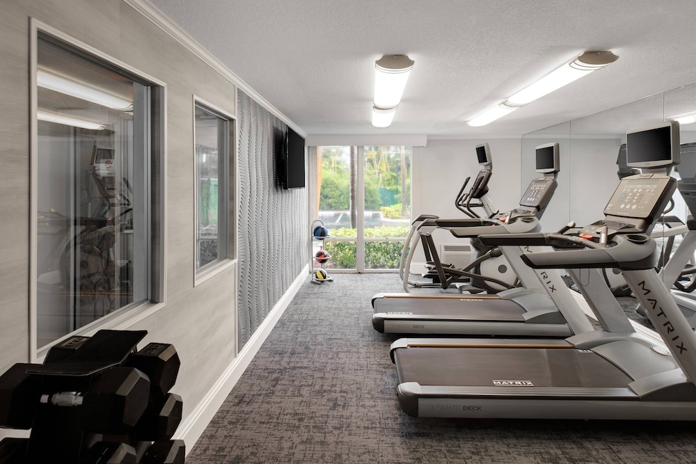 Fairfield Inn And Suites Palm Beach 10/18
