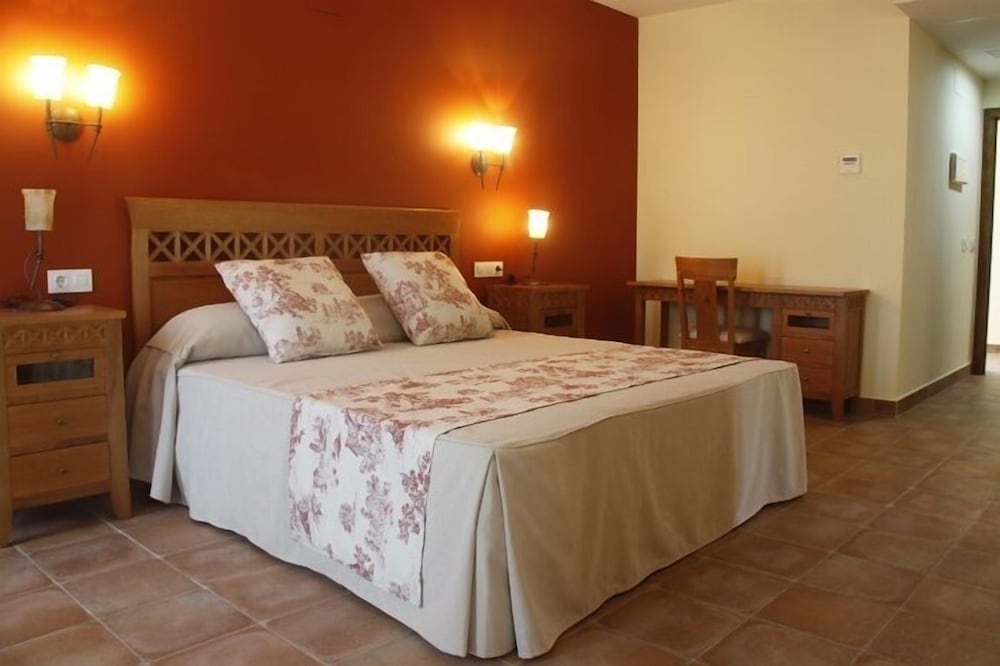 Hotel el Cortijo de Daimiel 13/61