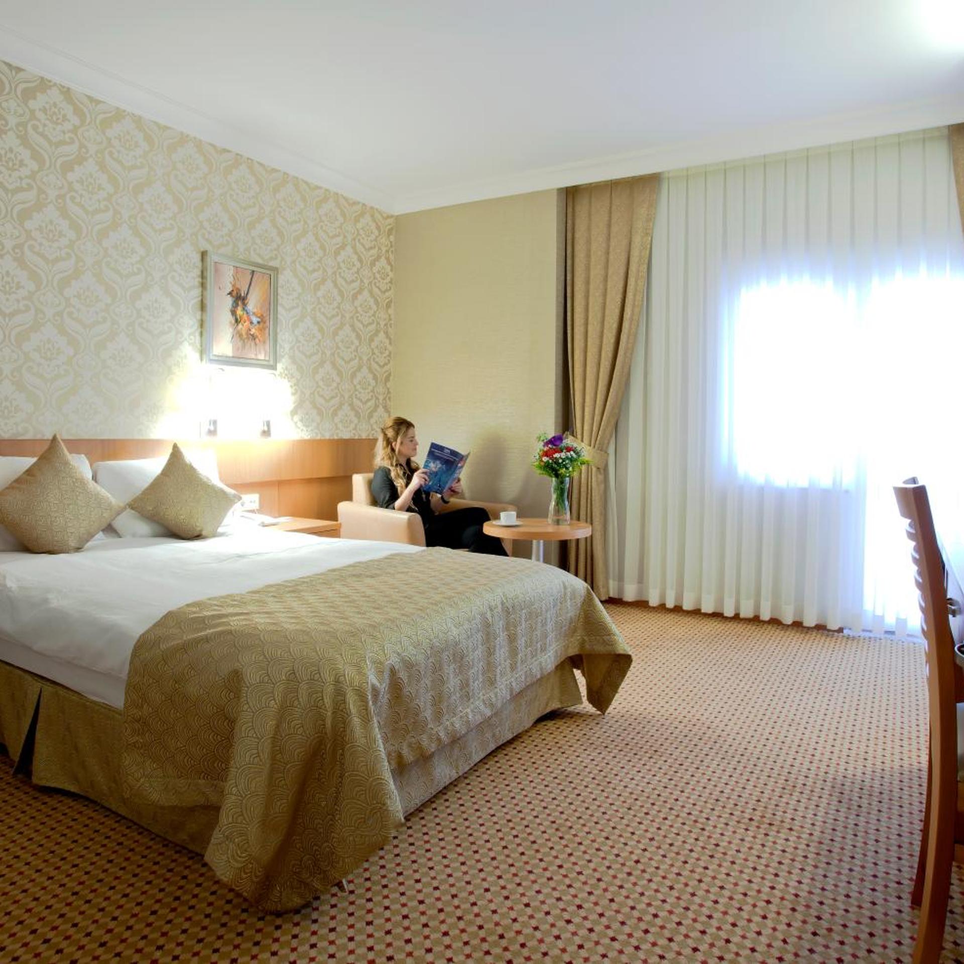 Hotel Sefa 2 6/30