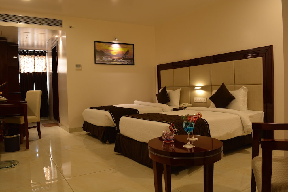 The Avr Hotels & Banquets 14/36