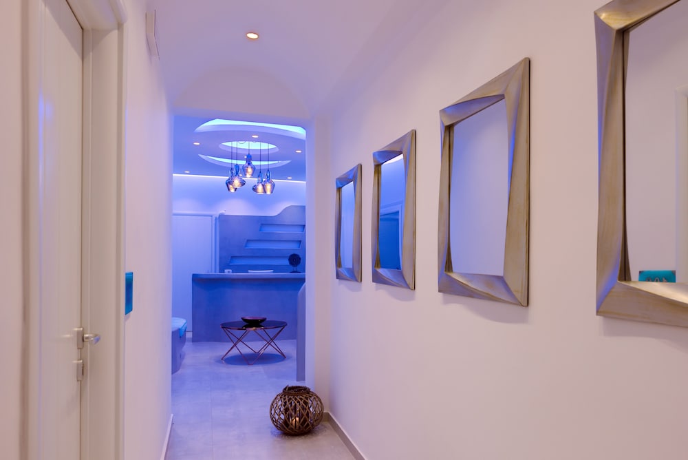 Emerald Collection Suites 21/44