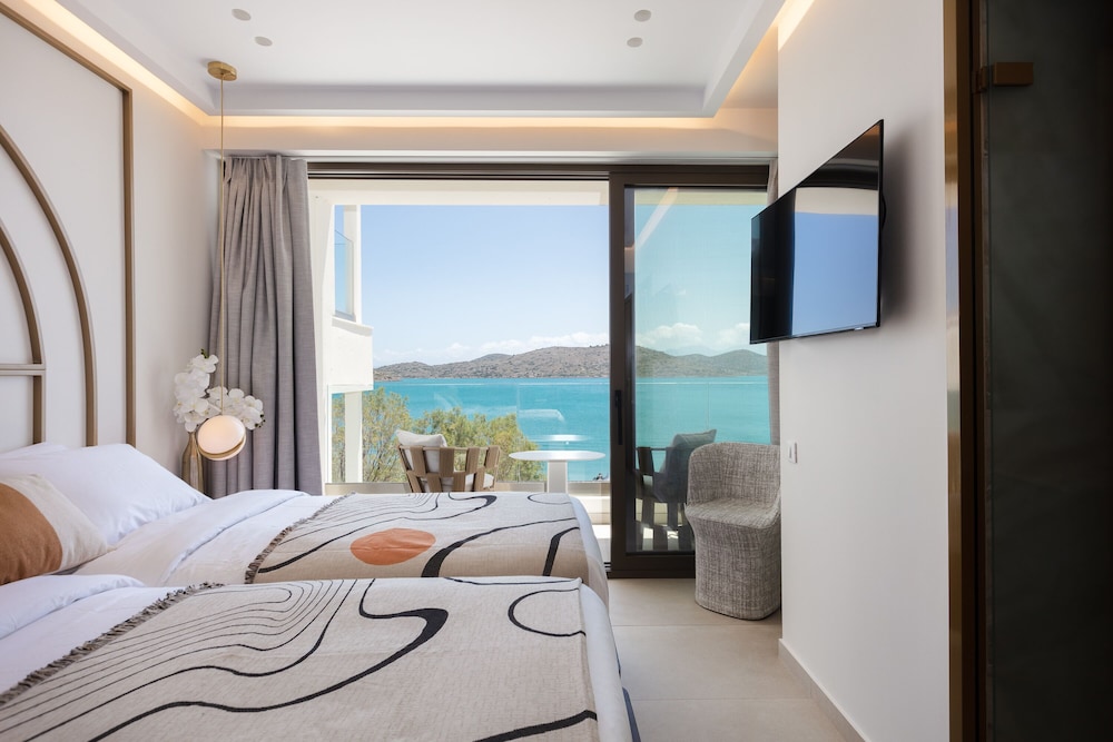 Naiades Beach Hotel – Adults Only 90/132
