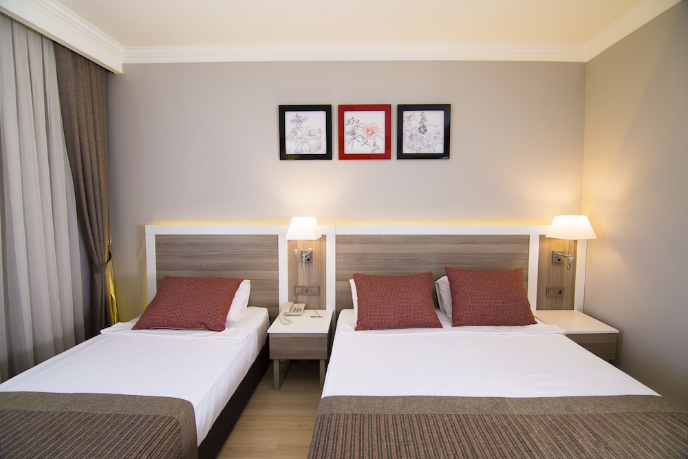 Port River Hotel 14/50