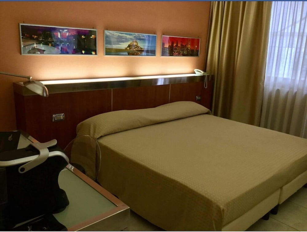 Hotel Artemide 18/36