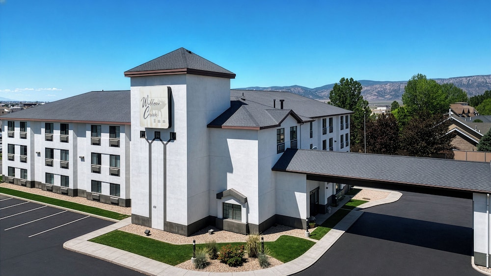 Willow Creek Inn 3/50