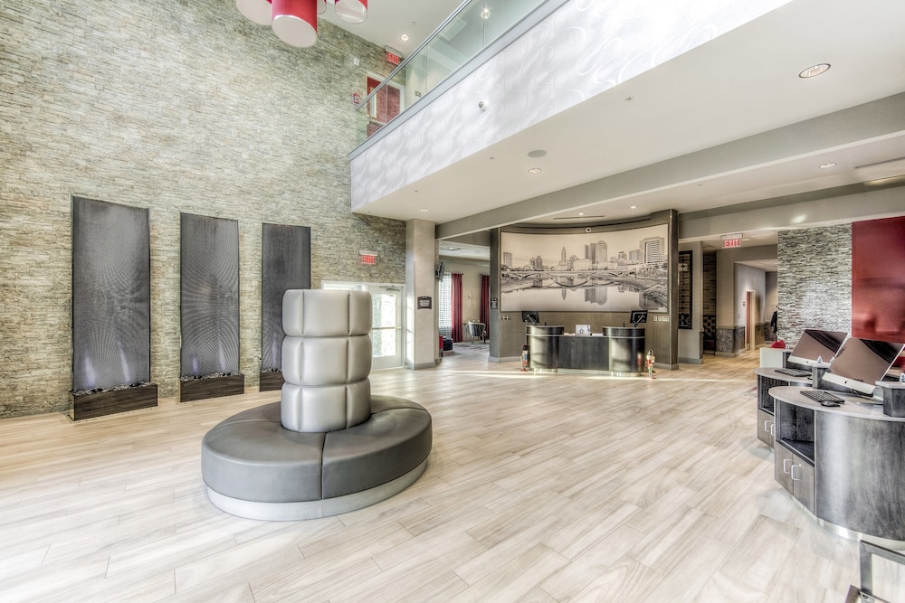 STAYBRIDGE SUITES UNIVERSITY AREA OSU 9/74