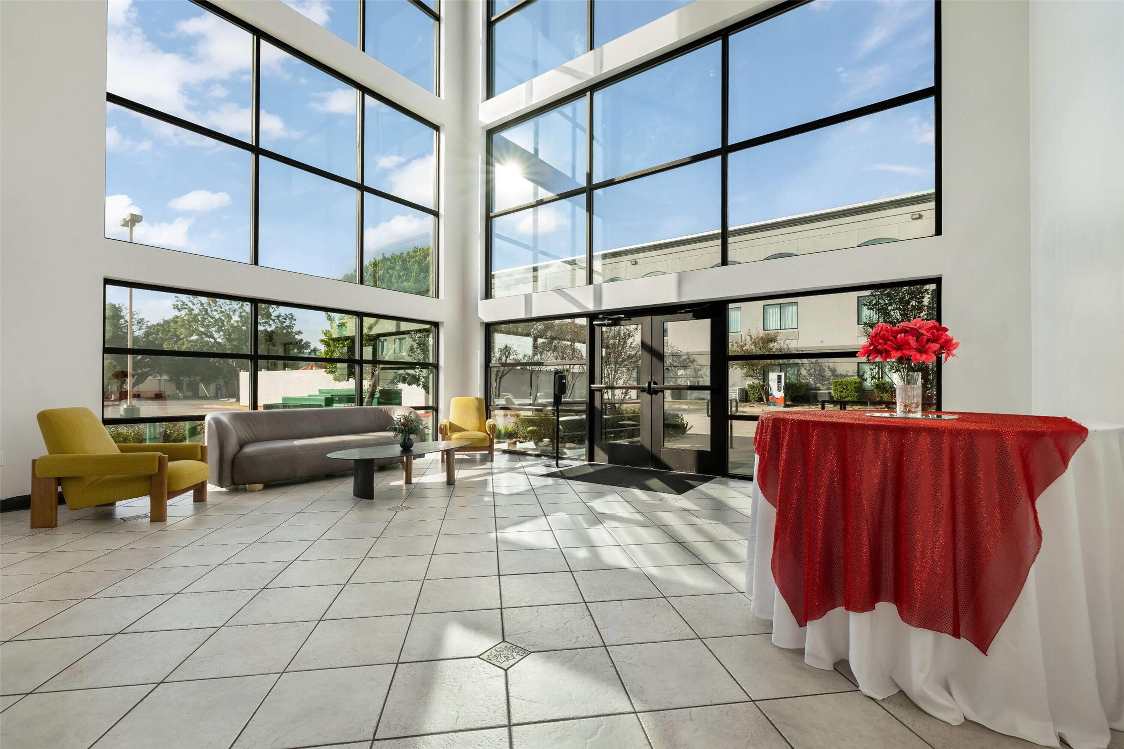 Wingate by Wyndham Round Rock Hotel & Conference Center 12/30