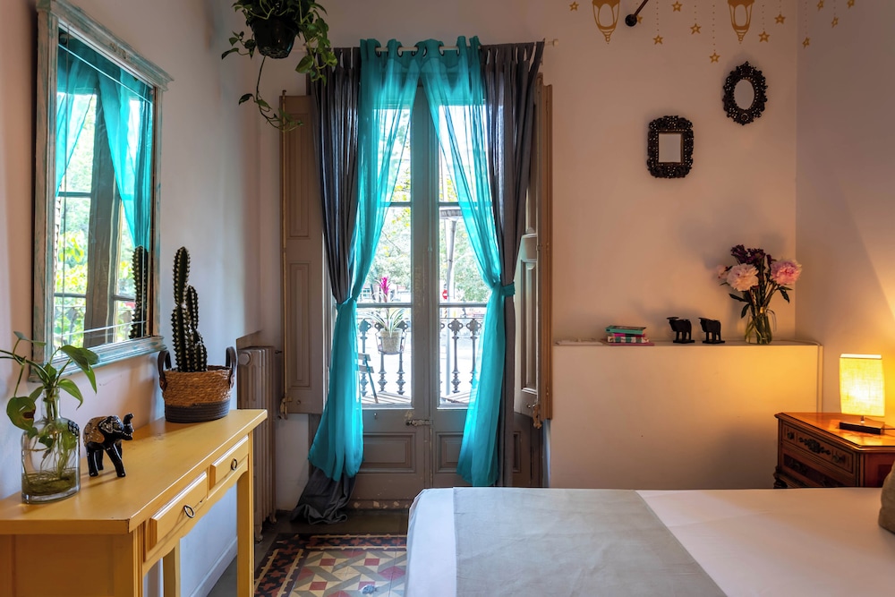 Primavera Hostel 12/70
