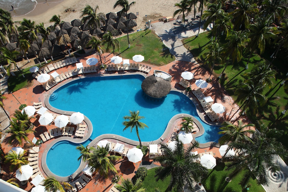 Emporio Ixtapa 42/50