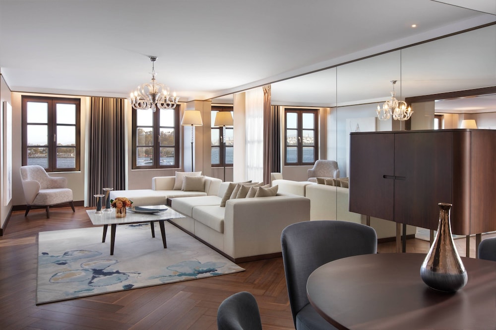 Jw Marriott Istanbul Bosphorus 28/43