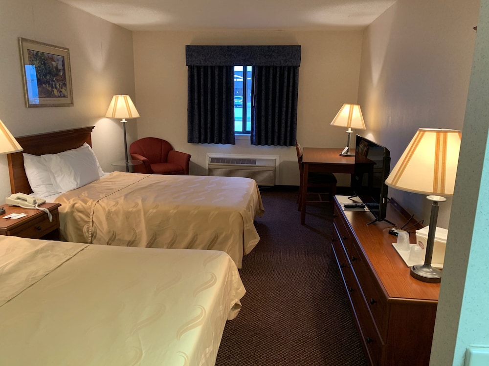 Country Hearth Inn Lomira Hotel 17/48