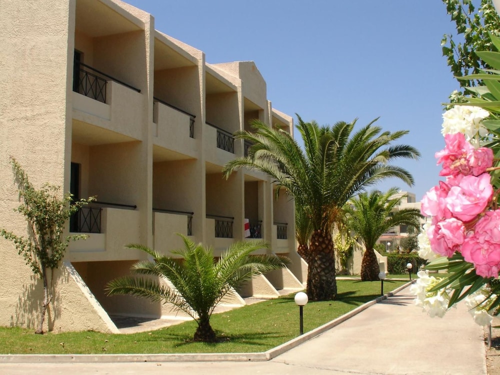 Summerland Hotel & Bungalows - Adults Only