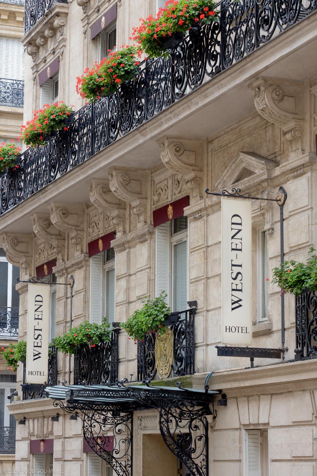 West End in PARIS