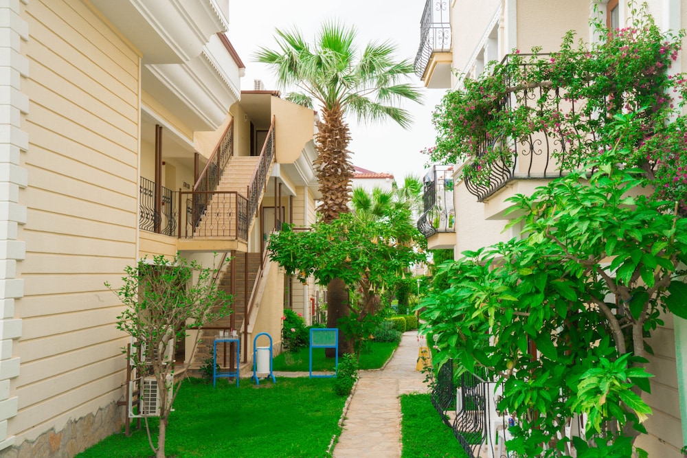 Yel Holiday Resort 32/50