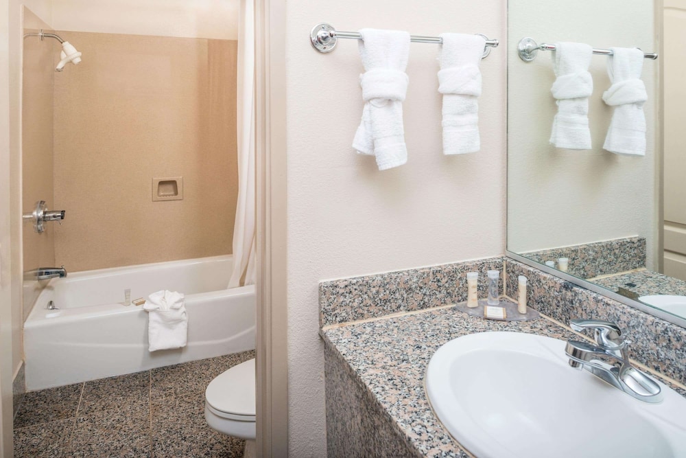 SureStay by Best Western San Francisco Marina District 17/34