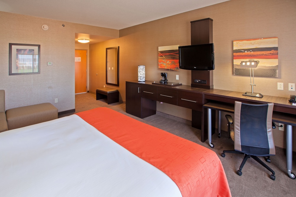 Holiday Inn Express Hotel And Suites Columbus Edinburgh 12/46