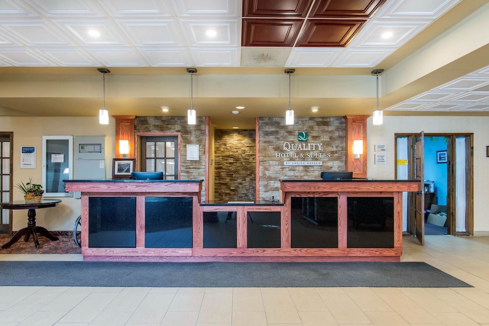Quality Hotel & Suites Gander 2/37