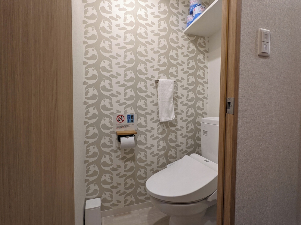 ESLEAD HOTEL Namba South III 54/60