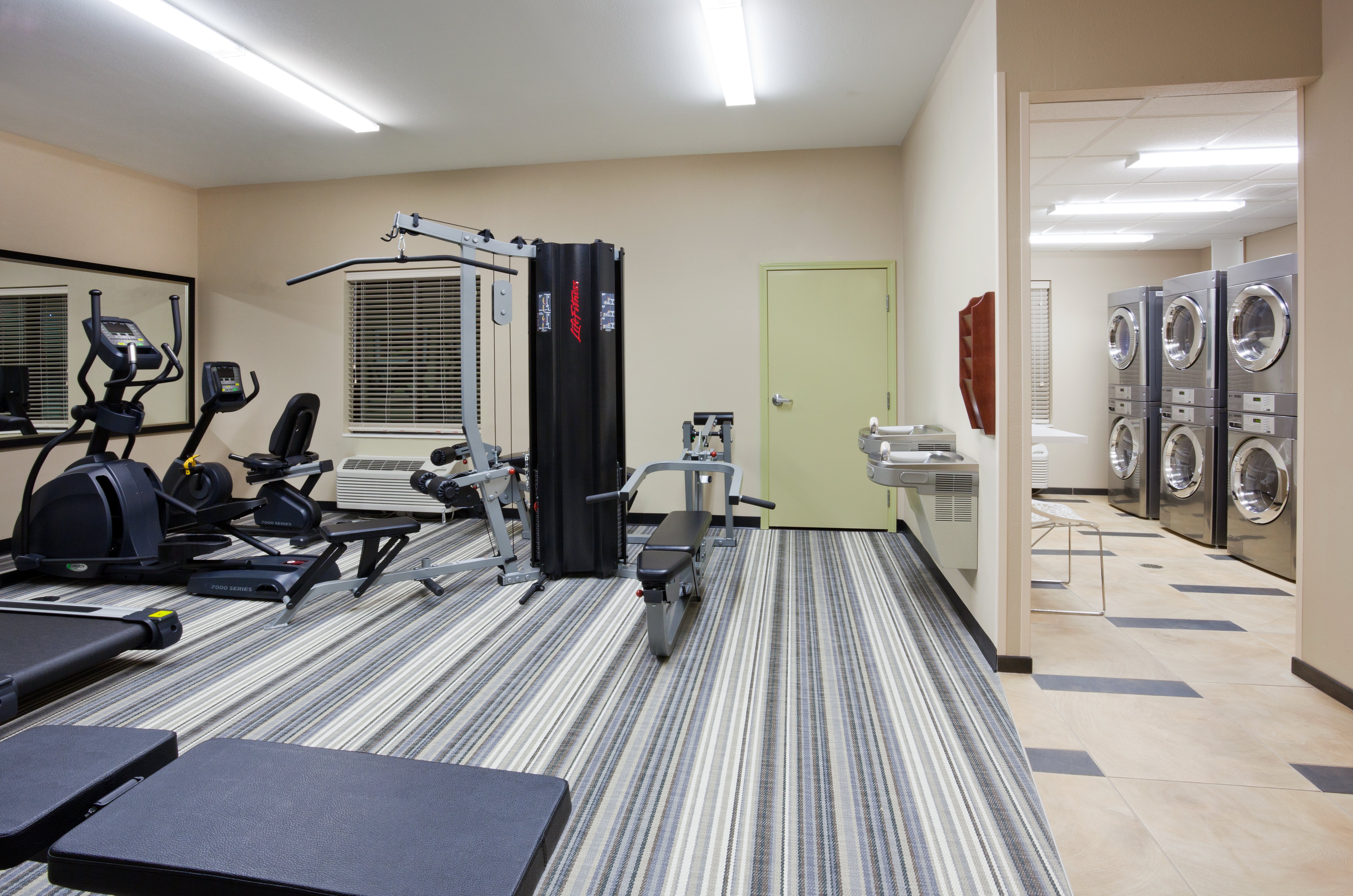 Candlewood Suites Dickinson Nd 12/19