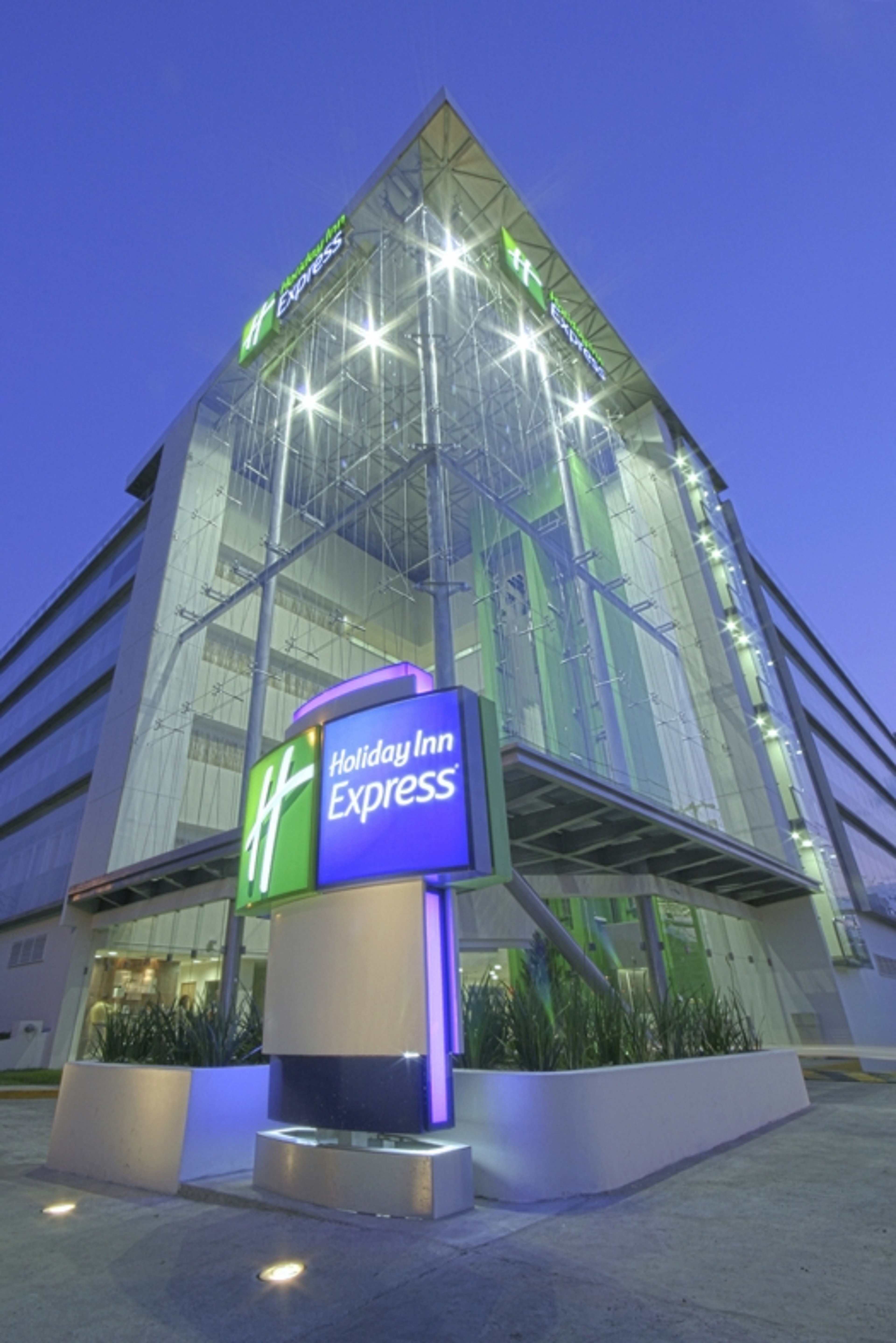Holiday Inn Express Guadalajara Expo 6/72