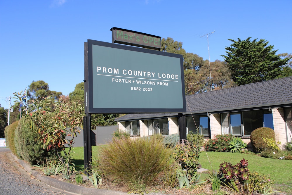 PROM COUNTRY LODGE 4/69