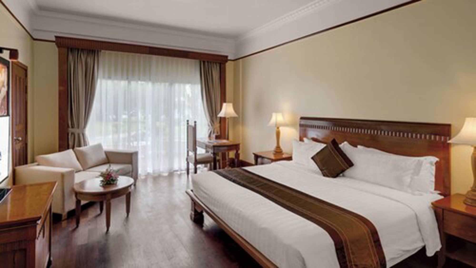 Deluxe, Double or Twin Bed, Ocean Wing