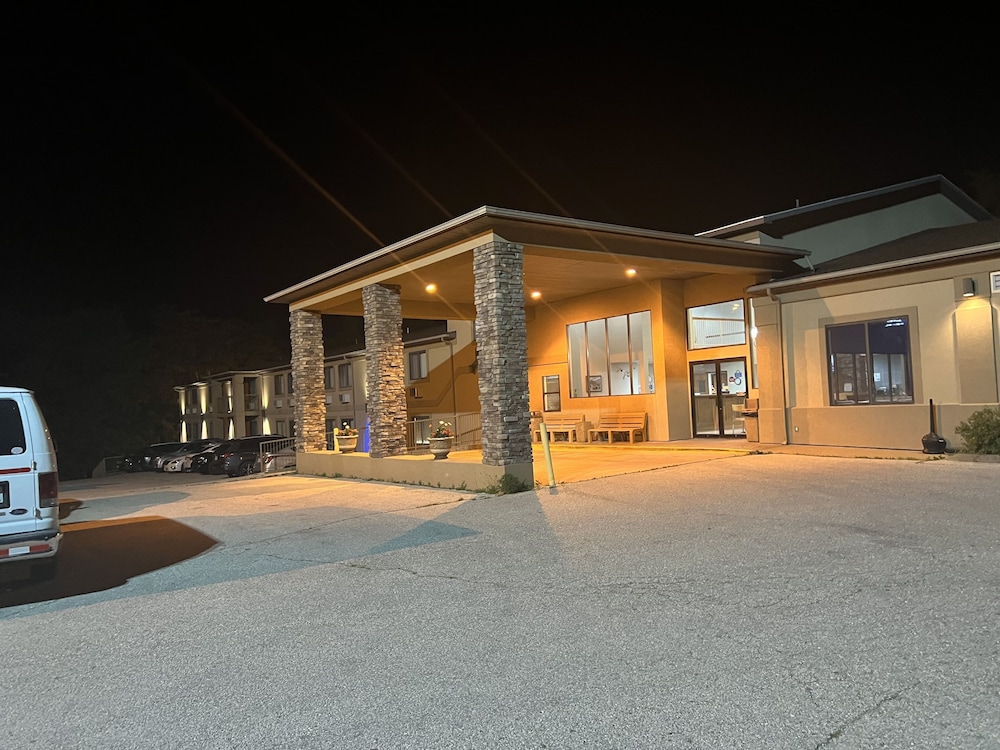 Days Inn By Wyndham Boonville 3/21